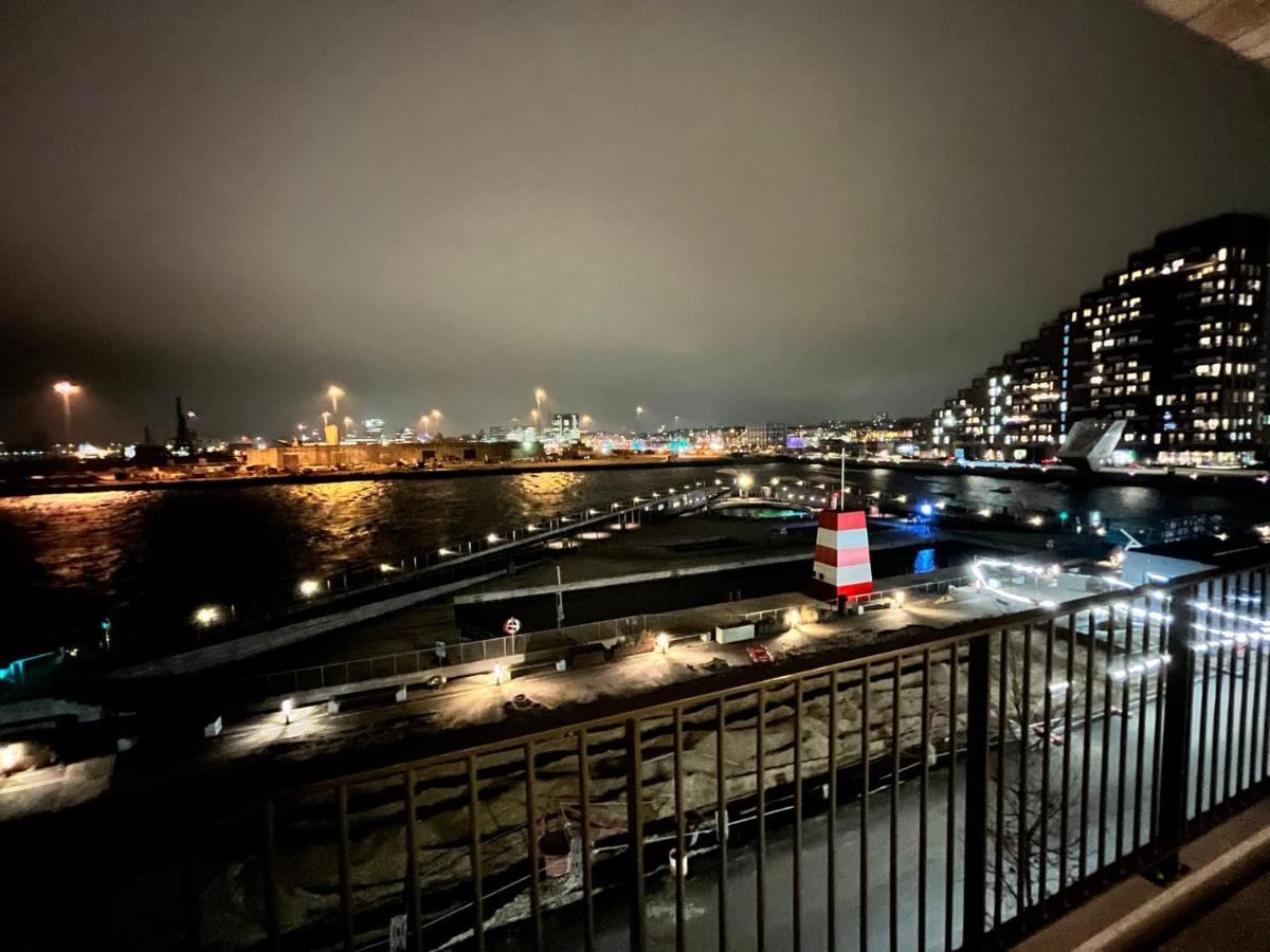 Apartment Directly To Seafront Of Bassin 7 With Big Balcony And Free Parking Århus Esterno foto
